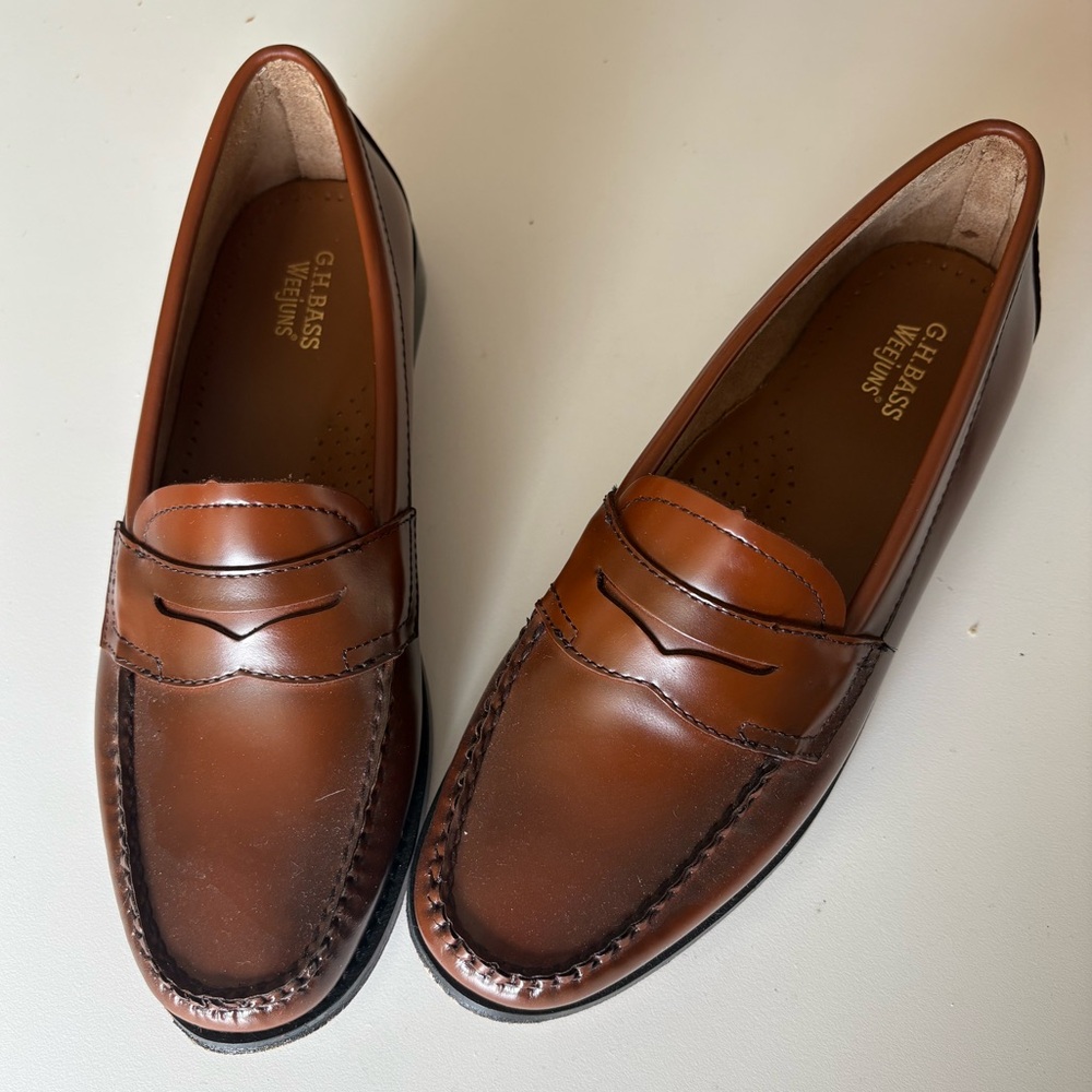 G.H. Bass Women’s Willa Weejun Brown Loafers - Size 7